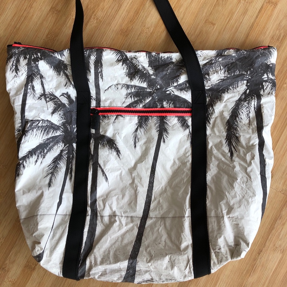 Samudra x ALOHA Collection Zip Tote